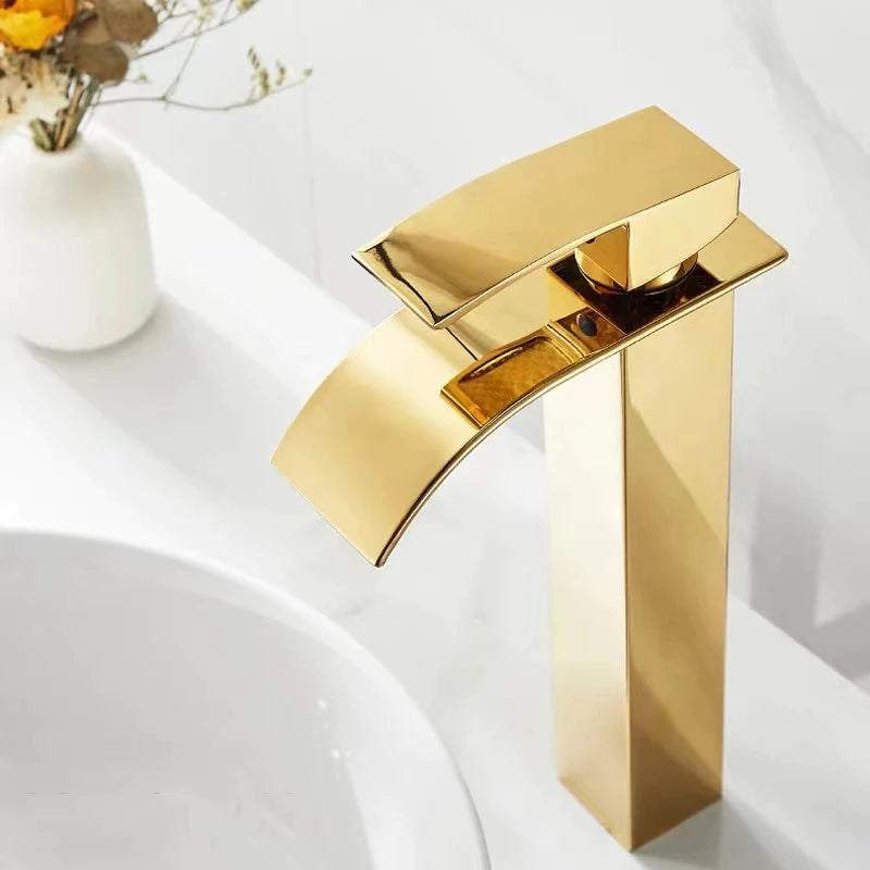 Torneira Cascata Dourada Luxo para Banheiro Monocomando Alta Brilho Premium Luxea