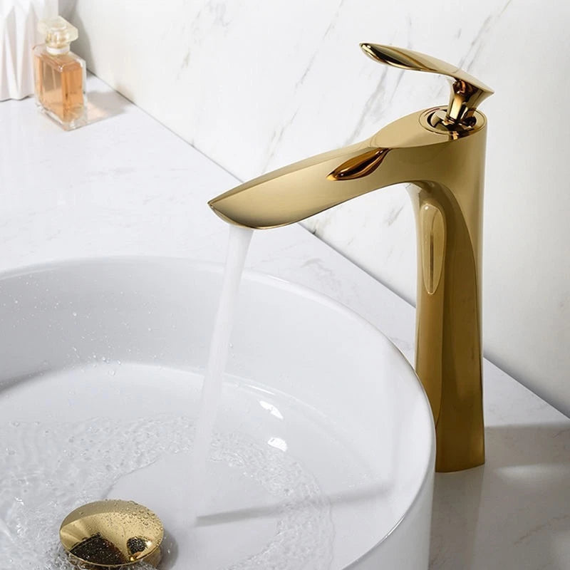 Torneira Luxea para Banheiro Monocomando Bica Baixa em Metal com Cascata de Luxo