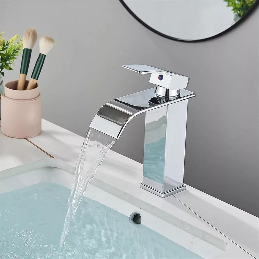 Torneira Luxea Banheiro Inox Cromada Cascata Monocomando Bica Baixa 18cm Quente e Fria