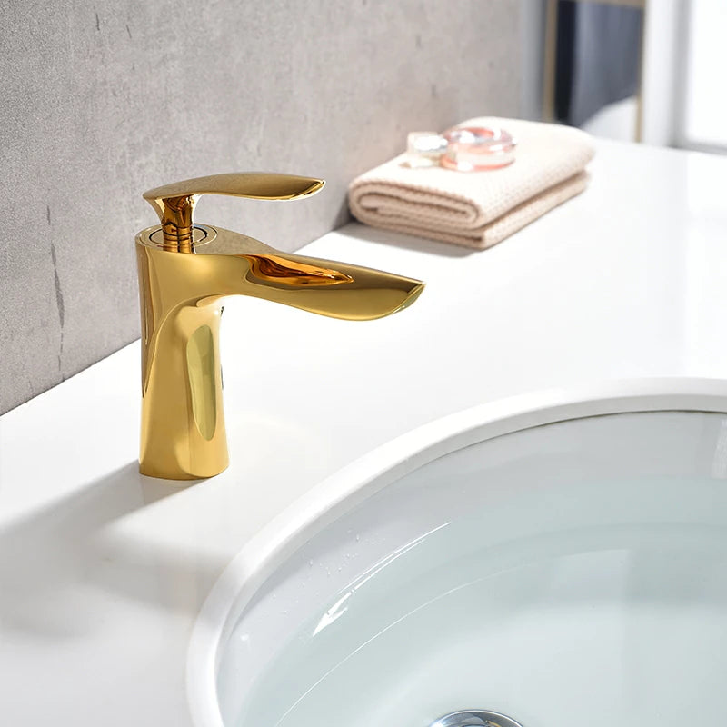 Torneira Luxea para Banheiro Monocomando Bica Baixa em Metal com Cascata de Luxo