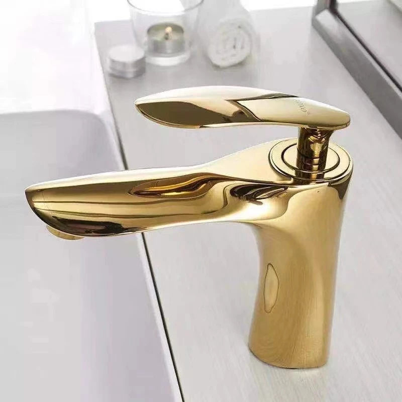 Torneira Luxea para Banheiro Monocomando Bica Baixa em Metal com Cascata de Luxo