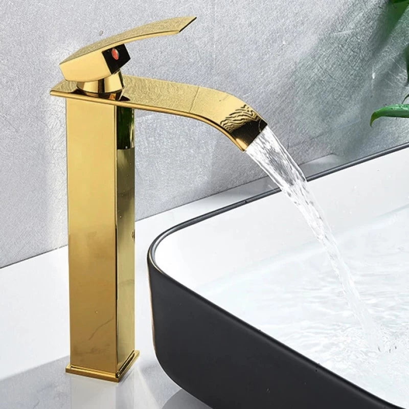 Torneira Cascata Dourada Luxo para Banheiro Monocomando Alta Brilho Premium Luxea
