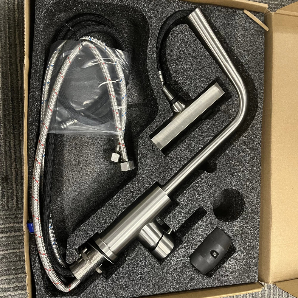Torneira Cozinha Luxea Gourmet com Jato Cascata e Ducha Flexível